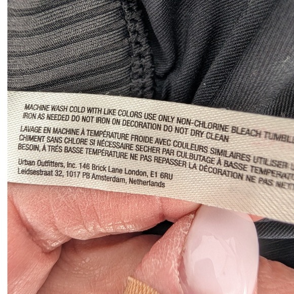 Free People FP Movement Carpe Diem Shorts Women L Black Athleisure Activewear - Picture 8 of 14